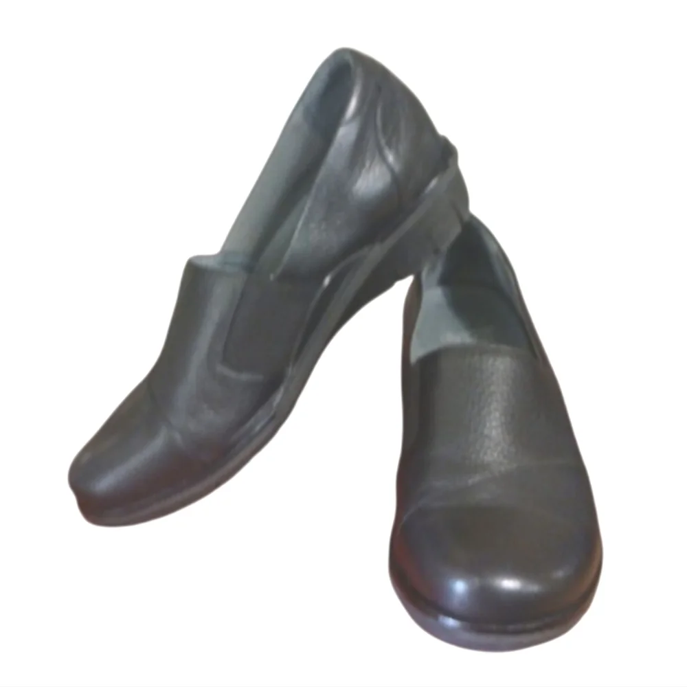 Dansko Julia Black Milled Leather Flat Shoe Women's Size 10